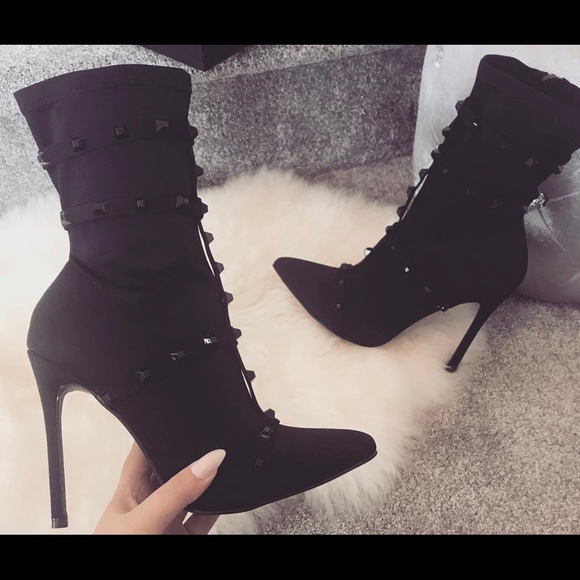 Black studded booties size 7.5 - Picture 6 of 6